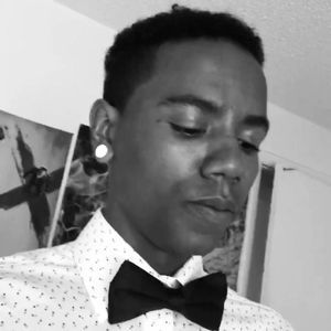 Meet your Posher, Lawrence